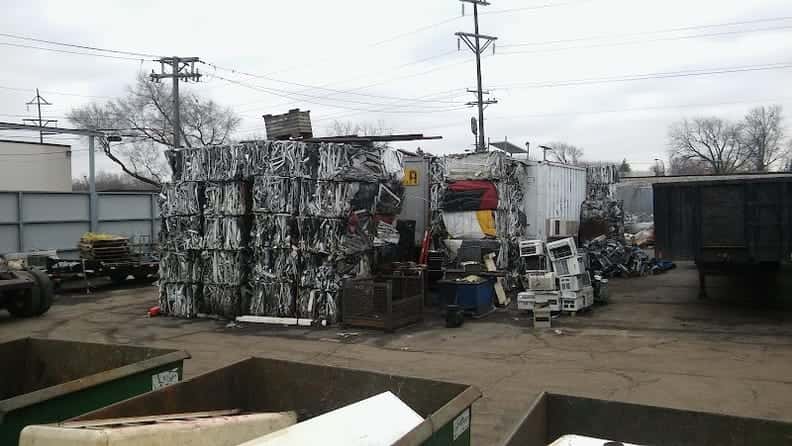 Cicero Iron Metal & Paper at 5901 Ogden Ave, Cicero, IL 60804