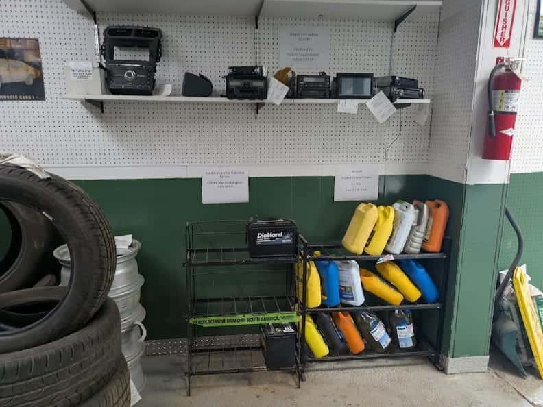Universal Salvage Co at 2408 N 5th Ave, Evansville, IN 47710