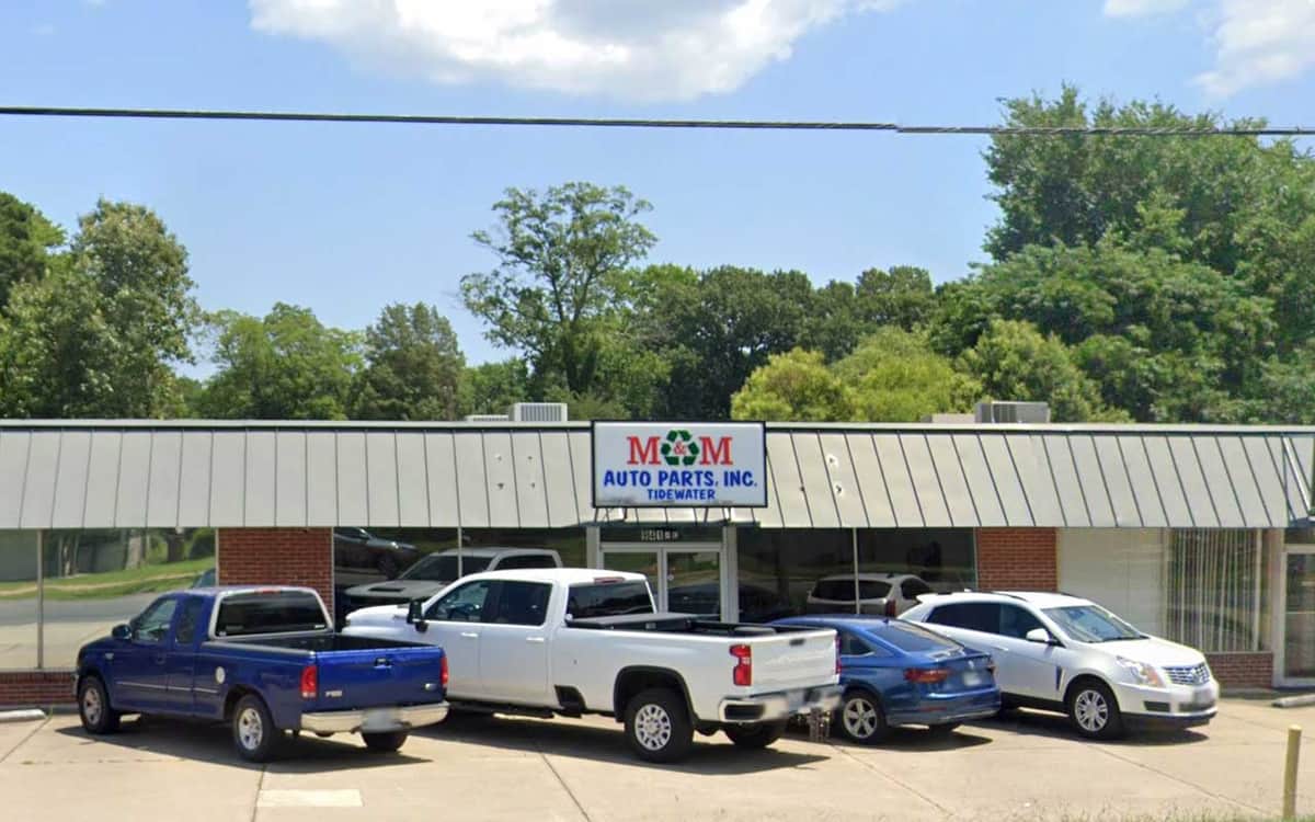 M & M Auto Parts at 941 Canal Dr, Chesapeake, VA 23323 — used auto parts in Chesapeake, VA