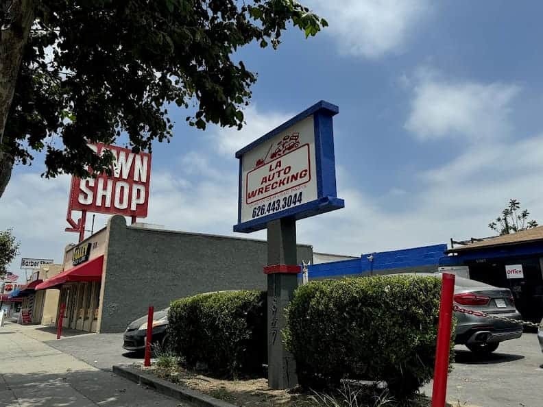 LA AUTO WRECKING — used auto parts in El Monte, CA