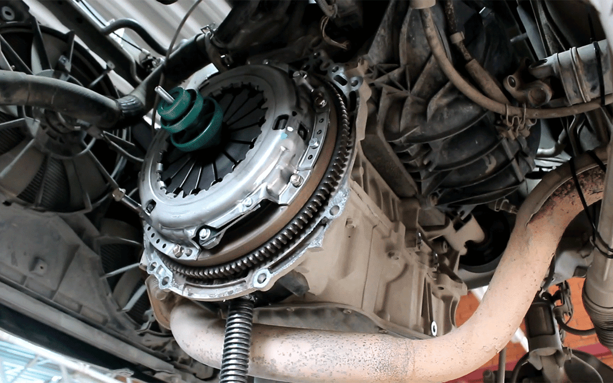 How to Buy a Used Toyota RAV4 Transmission from a Junkyard