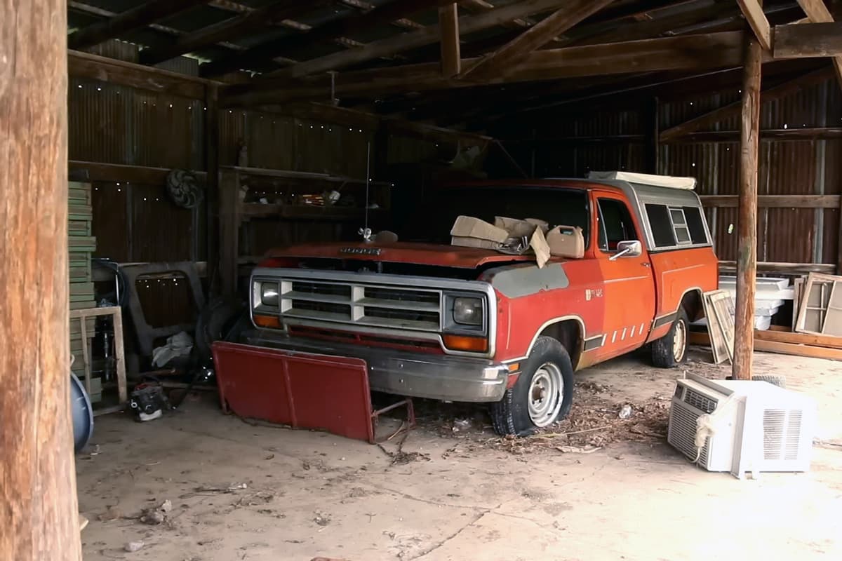 Don't Let Your Junk Car Collect Dust. Turn It into Cash!