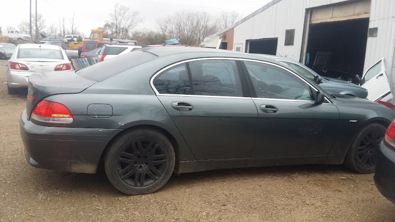 B & S Auto Salvage & Sales at 7820 N 050 E, Howe, IN 46746