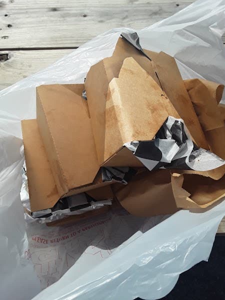 ESDM AUTO PARTS at 3301 E 14th St, Des Moines, IA 50316