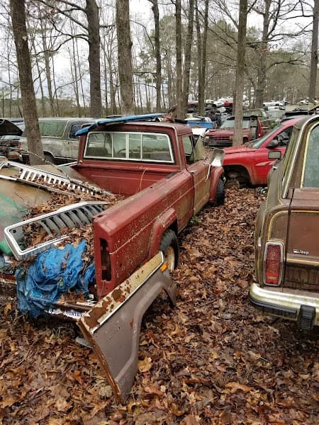 Levi's Wrecking Yard at 954 Ashley Rd 12 W, Hamburg, AR 71646