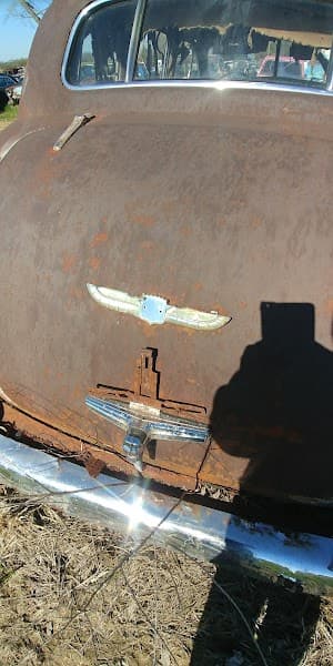 Markman's Auto Salvage at Albion, IL 62806