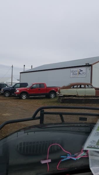Moon River Auto at 225 1st St, Doon, IA 51235