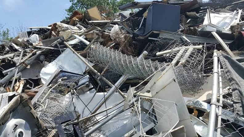 Berlinsky Scrap Corp. at 212 Page Ave, Joliet, IL 60432 — used auto parts in Joliet, IL