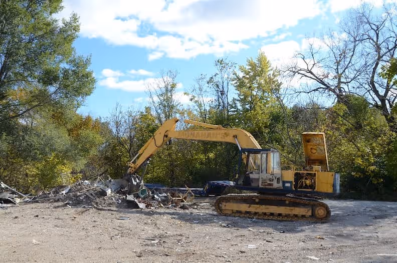 Coras Recycling at 410 W Broadway St, Streator, IL 61364 — used auto parts in Streator, IL