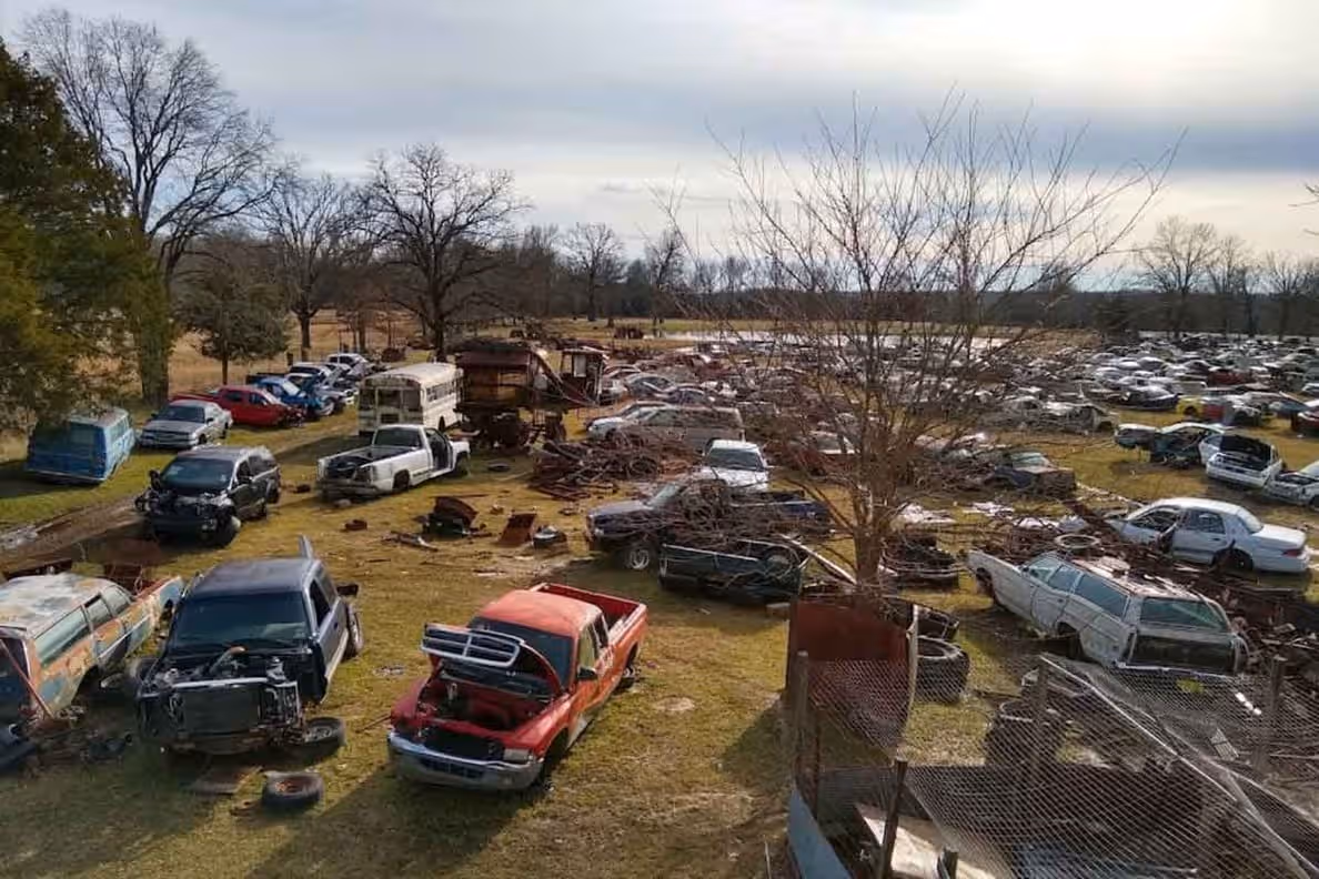 Johnny Morris Auto Salvage at 142 Big 4 Rd, Judsonia, AR 72081 — used auto parts in Judsonia, AR