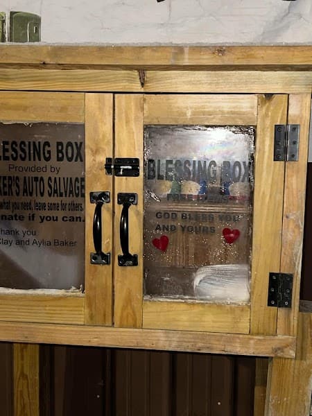 Baker's Auto Salvage at 100 Clay St, Carrollton, KY 41008