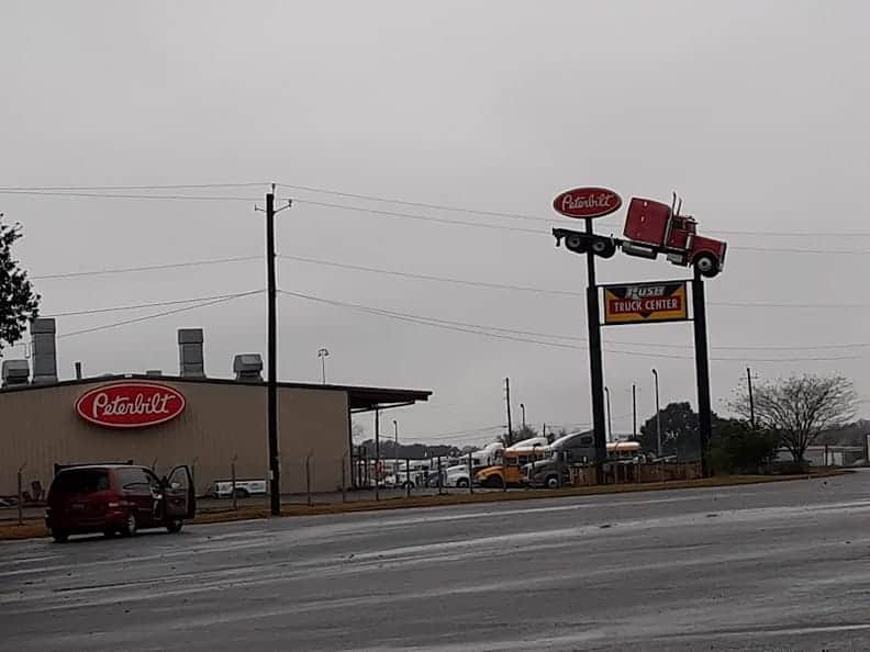 Barrys u pull it — used auto parts in Theodore, AL