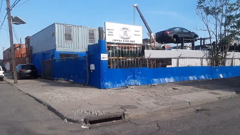 Boss Salvage — used auto parts in Newark, NJ