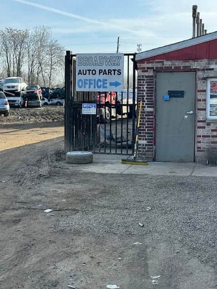 Broadway Auto Parts-Glass Ltd at 13545 Sacramento Ave, Blue Island, IL 60406 — used auto parts in Blue Island, IL