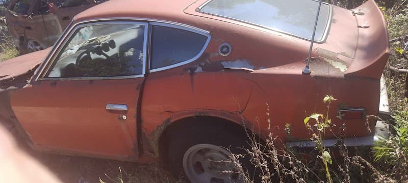 Burton Auto Salvage at 305 N 200 E, Winchester, IN 47394