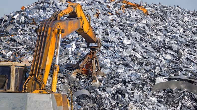 Dade Scrap Iron & Metal at 2770 NW 32nd Ave, Miami, FL 33142 — used auto parts in Miami, FL