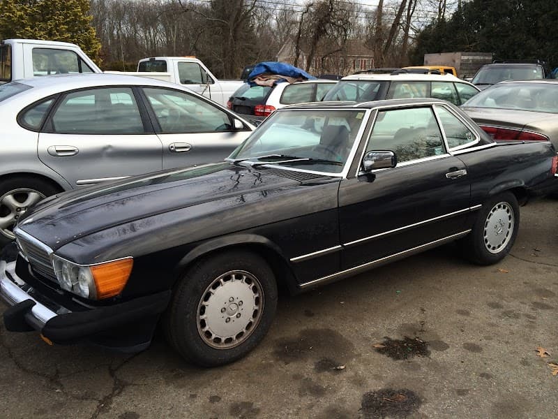 Dean's Auto Recycling at 42 Bloomingdale Rd, Quaker Hill, CT 06375