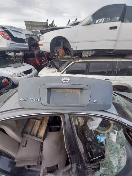Fifth Street Auto Salvage at 501 Pacific Ave, Oxnard, CA 93030 — used auto parts in Oxnard, CA