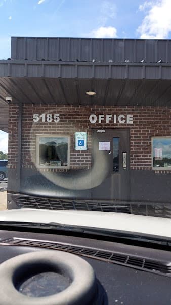 Hicks Auto Parts & Sales at 5112 Lower Wetumpka Rd, Montgomery, AL 36110