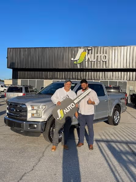 J & J AUTO RECYCLERS OF BRADENTON & SARASOTA FLORIDA at 6127 15th St E, Bradenton, FL 34203 — used auto parts in Bradenton, FL