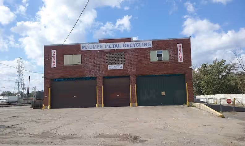 Maumee Metal Recycling at 1400 Estella Ave, Fort Wayne, IN 46803 — used auto parts in Fort Wayne, IN