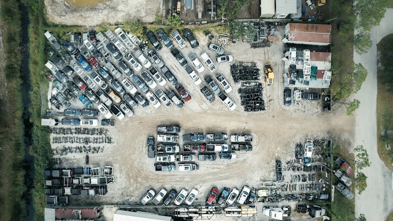 Parts Box at 567 Paul Morris Dr, Englewood, FL 34223