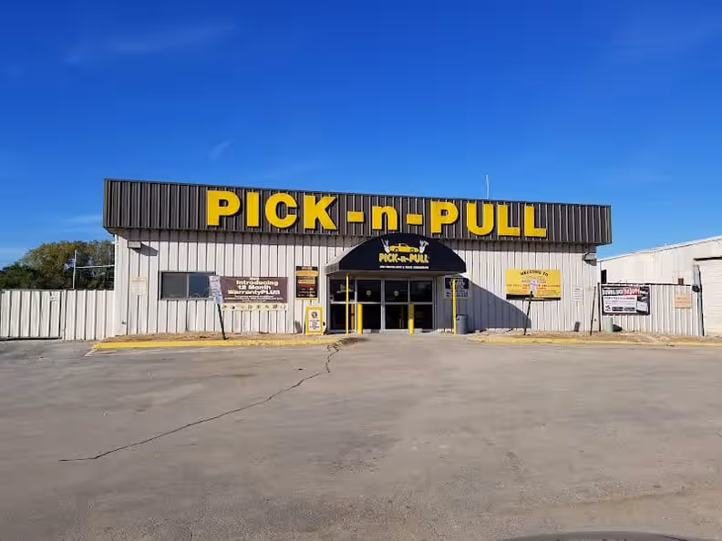 Pick-n-Pull at 7557 Hall St, St. Louis, MO 63147 — used auto parts in St. Louis, MO
