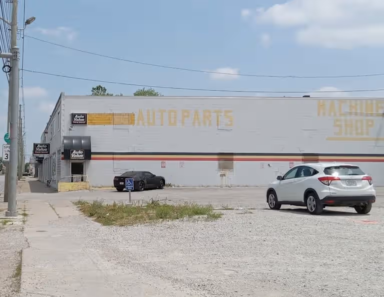 Speedway Auto Parts at 2113 E Washington St, Indianapolis, IN 46201 — used auto parts in Indianapolis, IN