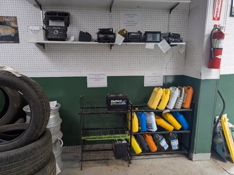 Universal Salvage Co at 2408 N 5th Ave, Evansville, IN 47710 — used auto parts in Evansville, IN