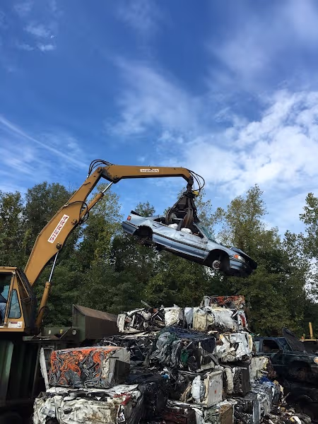 Vasconscelos Junk Car & Metal at 3 Mountainville Rd, Danbury, CT 06810 — used auto parts in Danbury, CT