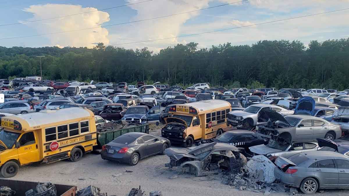 Desguace Twin Lakes Auto en 9915 S Central Expy, Dallas, TX 75241