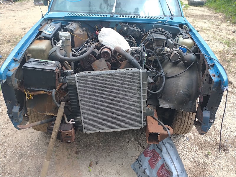 Hollingsworth Used Auto Parts at 6170 Rock Point Rd, Mobile, AL 36605