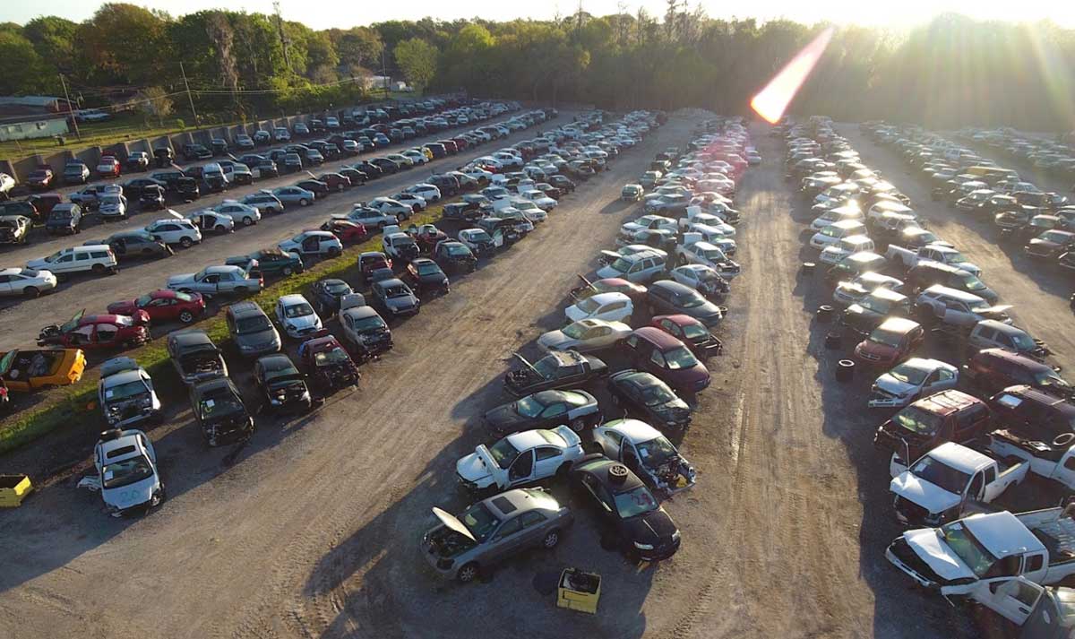 Junk cars at Fenix Parts Auburndale (formerly All Pro) at 3599 Old Dixie Hwy, Auburndale, FL 33823