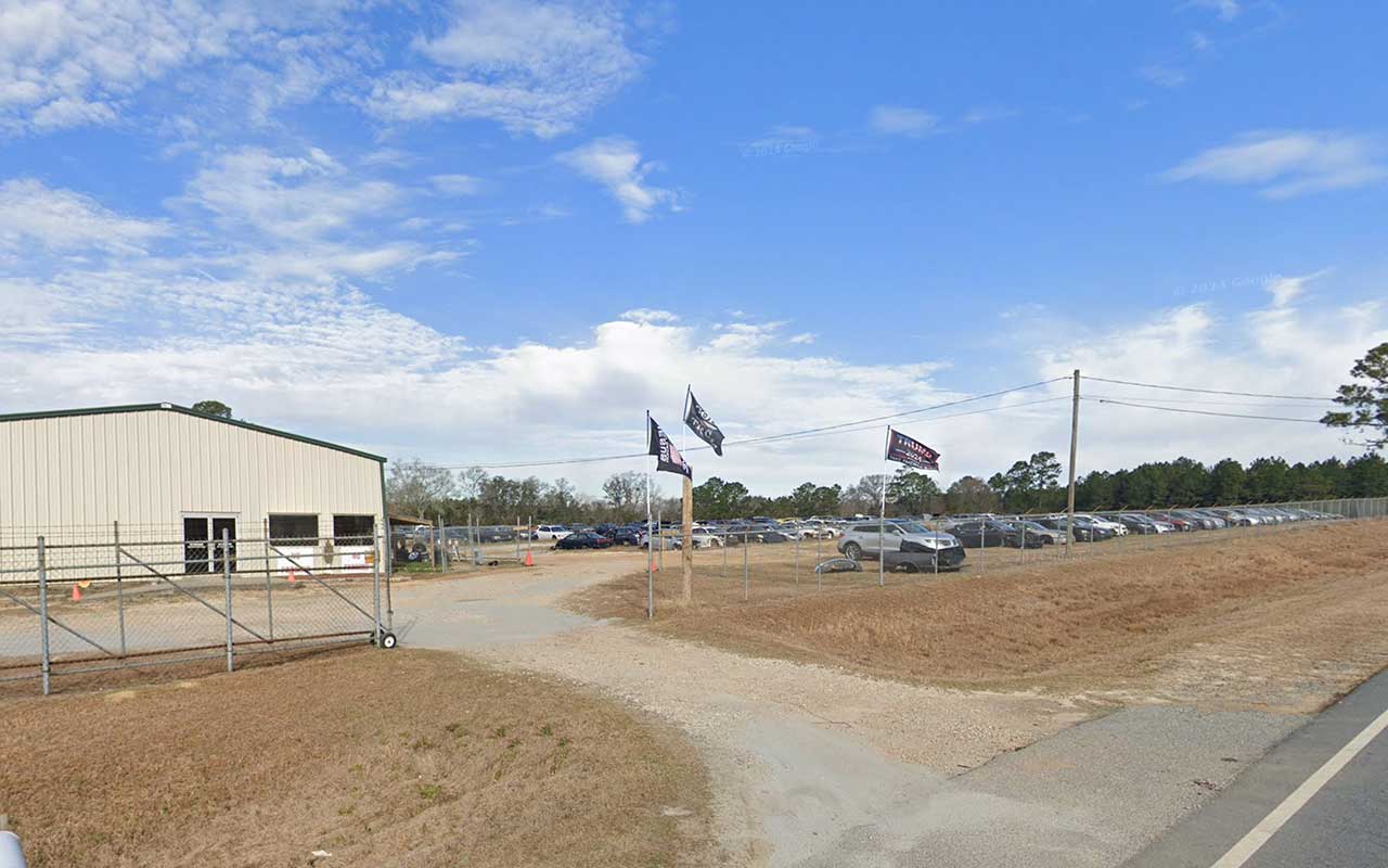 Vidalia Auto Salvage at 2735 GA-297, Vidalia, GA 30474