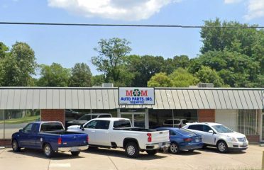 M & M Auto Parts at 941 Canal Dr, Chesapeake, VA 23323