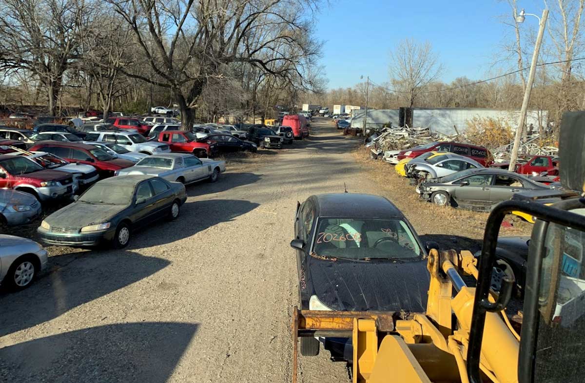 Vehicles at New Deal Auto Salvage at 2405 Hawthorne Ave, Waterloo, IA 50702