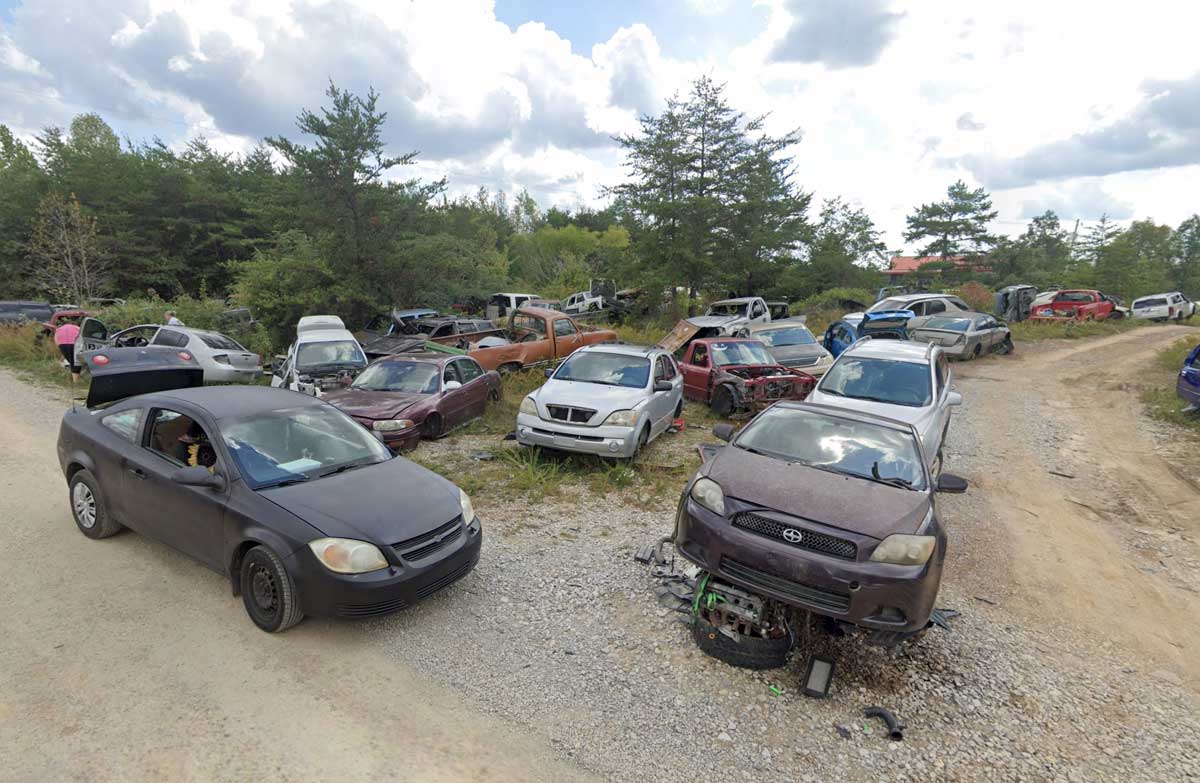 L & D Junkyard at 90 Thompson-Tapley Rd, Pine Knot, KY 42635