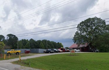 Hall's Truck Salvage at 7100 US-25, East Bernstadt, KY 40729