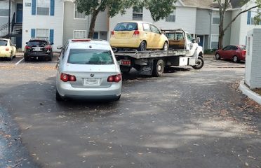 A Junk Car Buyers Salvage yard at 318 Ferguson Dr