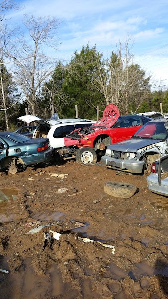 Hill&apos;s Auto Parts Auto parts store at 15 Dry Creek Cove Rd