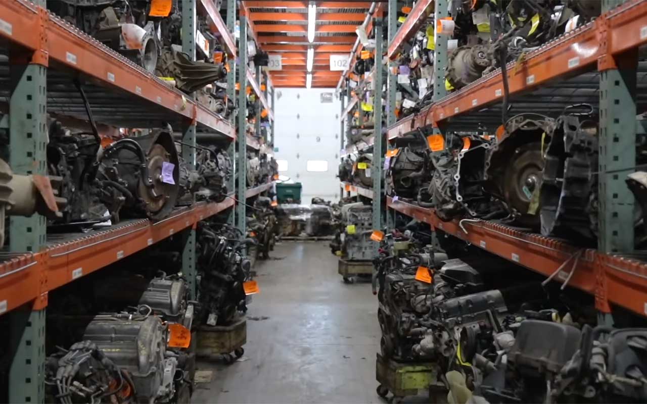 Checking a junkyards online inventory for Honda CR-V parts