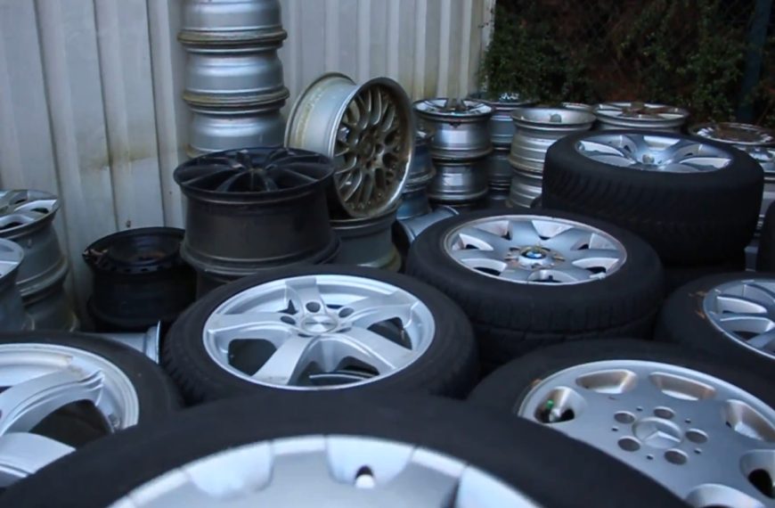 Buy tires and Wheels at the junkyard near me