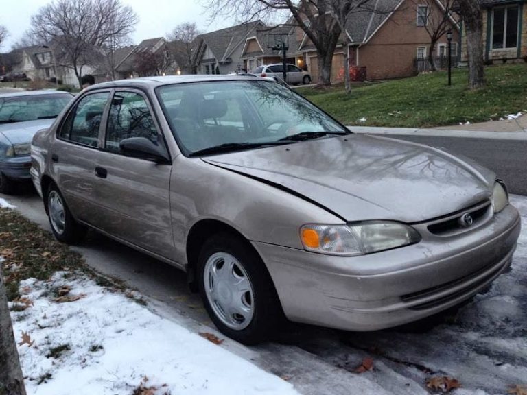 American Royal Auto at 4841 Woodward St Shawnee KS 66203 4 768x576