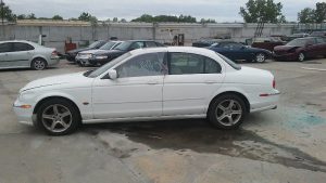 Avenue Auto Wrecking at 2500 Manchester Trafficway Kansas City MO 64129 2 300x169