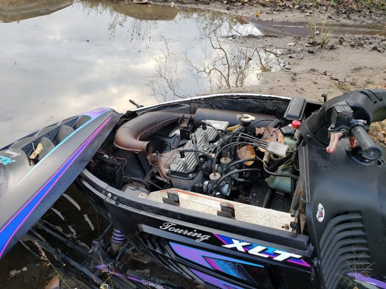 B S Auto Salvage Sales at 7820 N 050 E Howe IN 46746 1 2 768x576