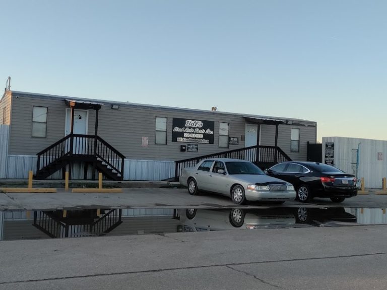 Billaposs Used Auto Parts at 10301 Old Gentilly Rd New Orleans LA 70127 4 768x576