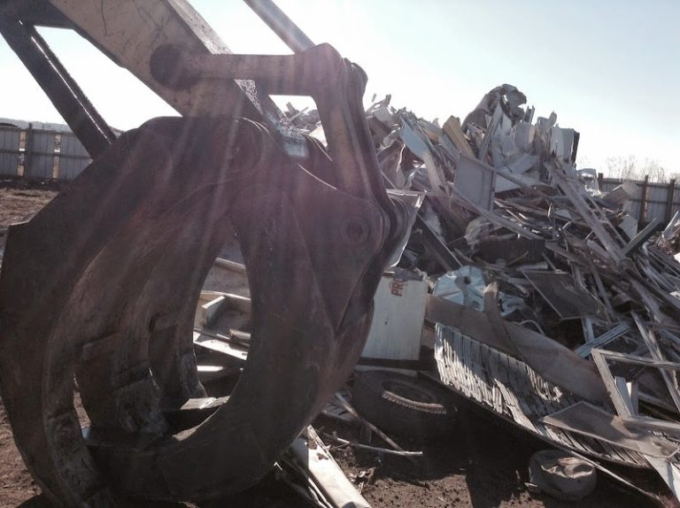 Bills Auto Salvage at 2552 IA 70 Conesville IA 52739 2 1 768x574