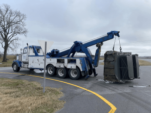Blue Hill Wrecker Towing Heavy Duty Towing at 14420 Frontier Dr North Little Rock AR 72113 1 2 300x224