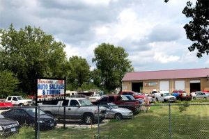 Broadway Auto Salvage Towing at 3014 S Broadway Rd Braceville IL 60407 1 2 300x200