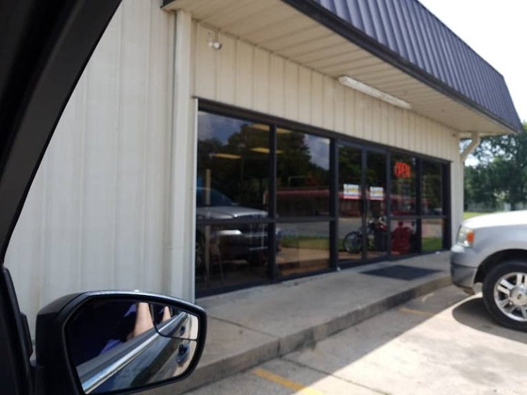 Bumper To Bumper Auto PartsCrow Burlingame at 2401 E Broadway St North Little Rock AR 72114 1 1 768x576